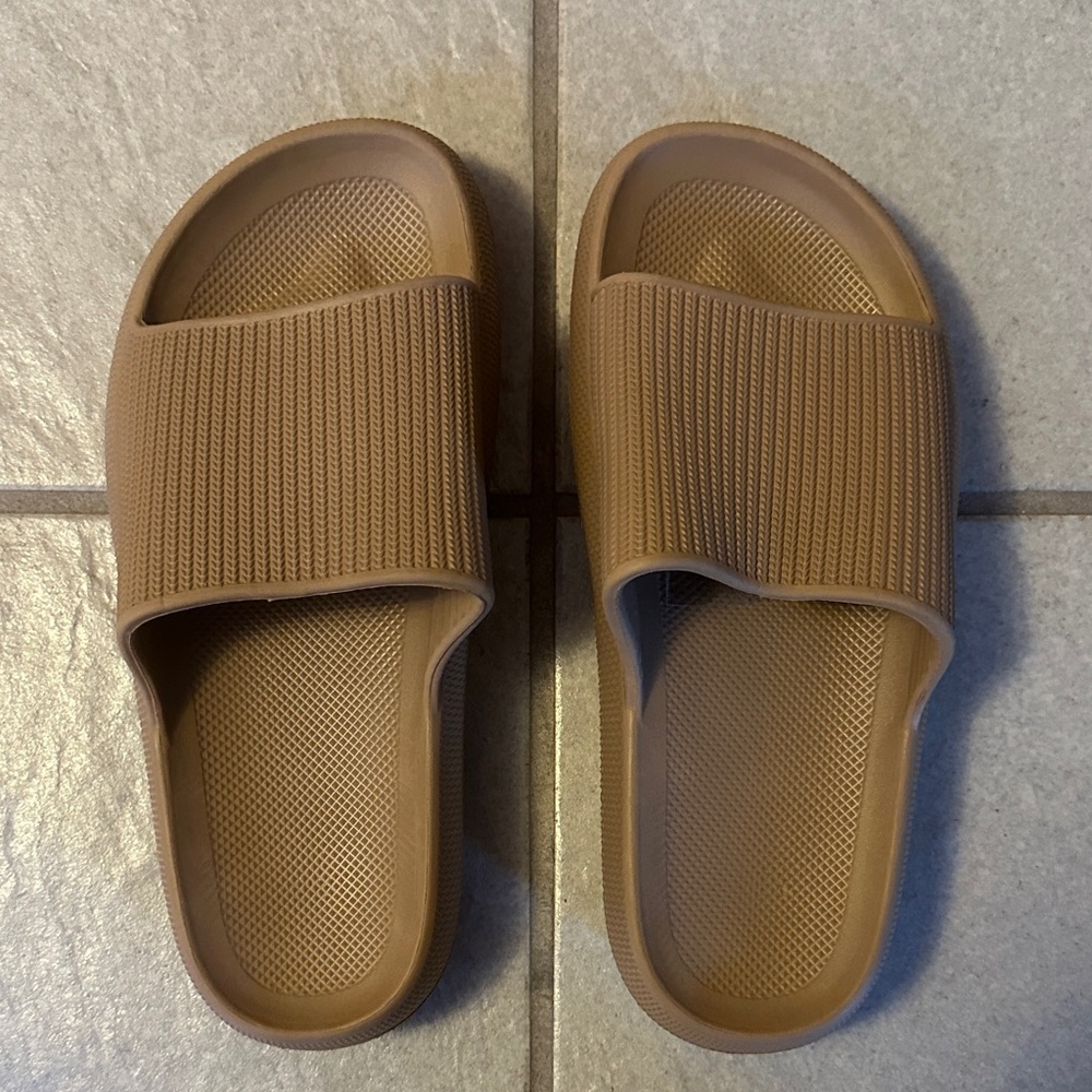 DSG Brown Slide Sandals